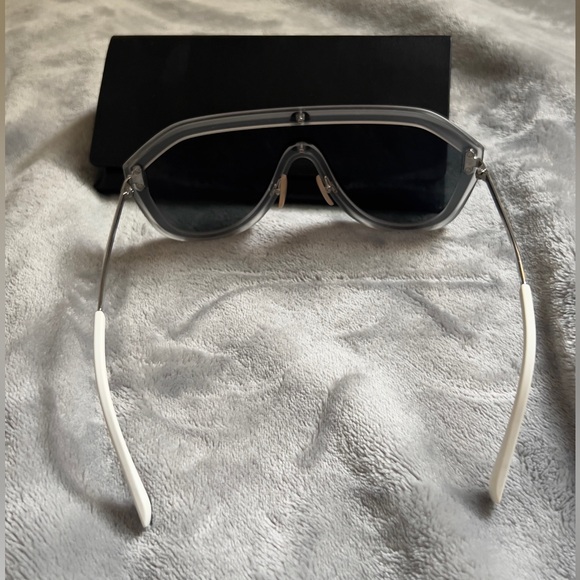 Fendi monogram Fabulous Shield Sunglasses FF
M0039/G/S Multicolor NEVER WORN❗️ - Picture 4 of 9